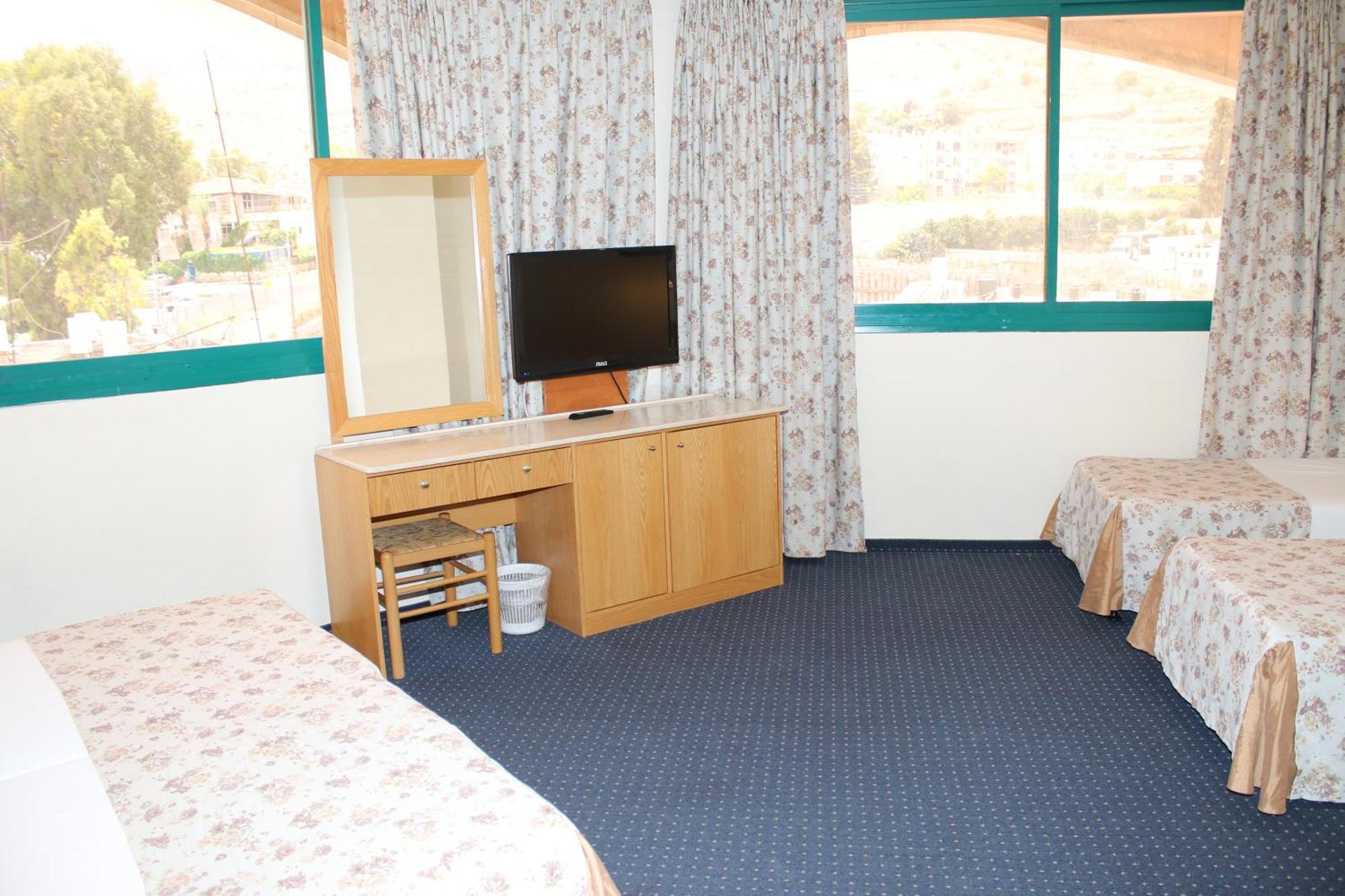 Hotel & Museum Dona Gracia Tiberias Rum bild