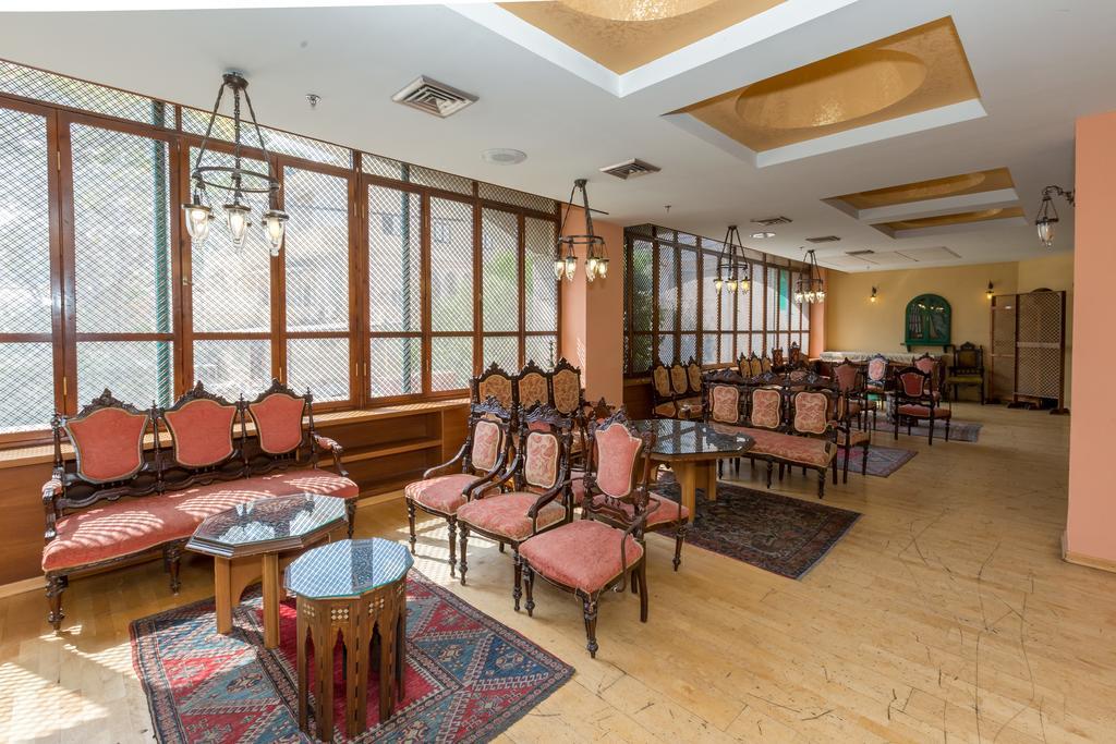 Hotel & Museum Dona Gracia Tiberias Exteriör bild