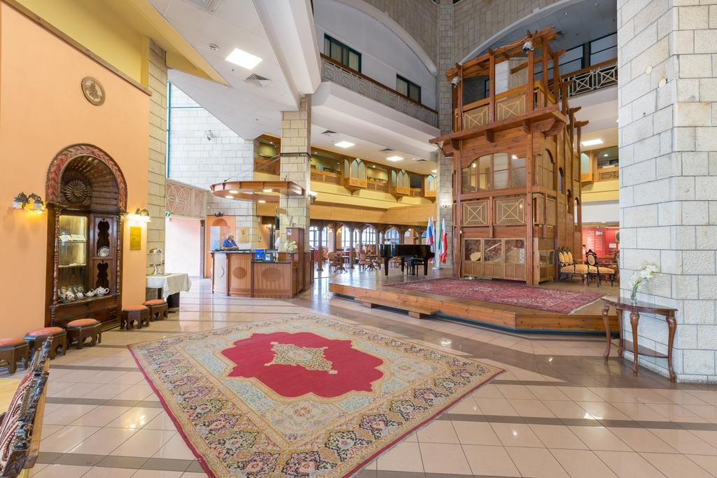 Hotel & Museum Dona Gracia Tiberias Exteriör bild