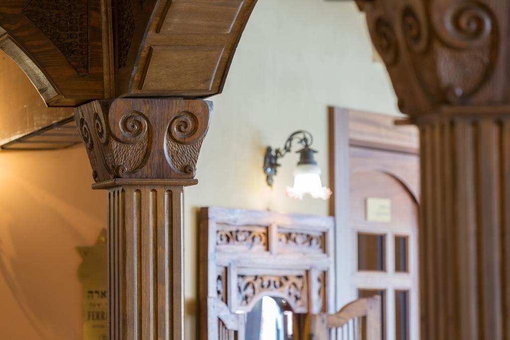 Hotel & Museum Dona Gracia Tiberias Exteriör bild