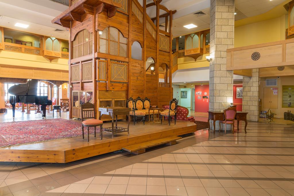 Hotel & Museum Dona Gracia Tiberias Exteriör bild